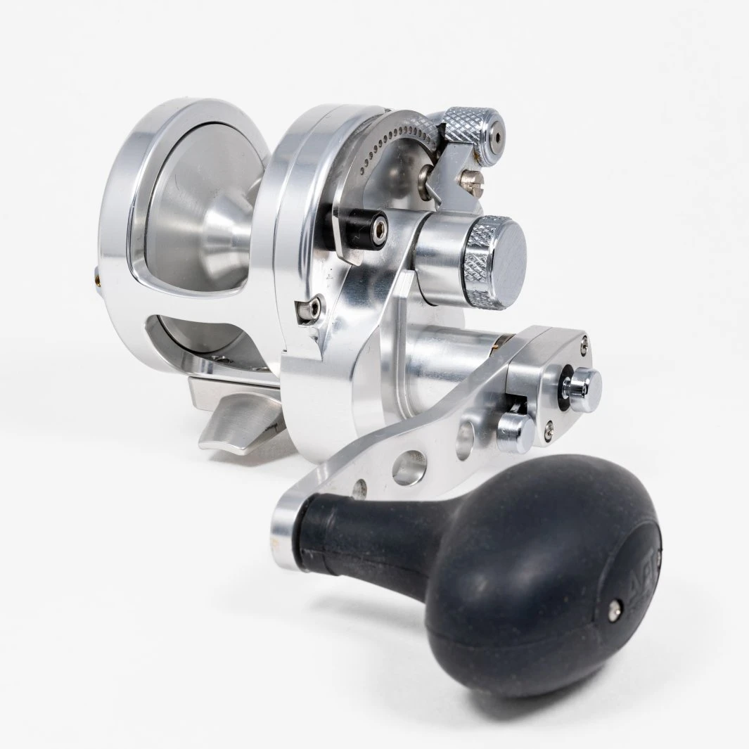 Avet SXJ 6/4 MC RAPTOR Left Handed Lever Drag Reel