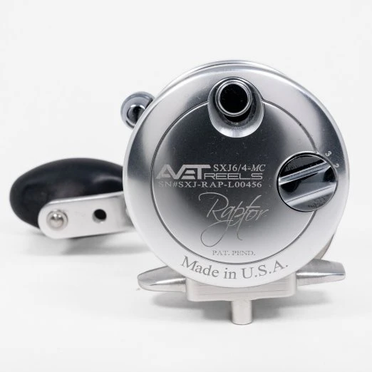 Avet SXJ 6/4 MC RAPTOR Left Handed Lever Drag Reel - Image 2